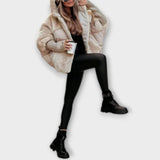 Ava™ – tyylikäs untuvatakin tyylinen toppatakki