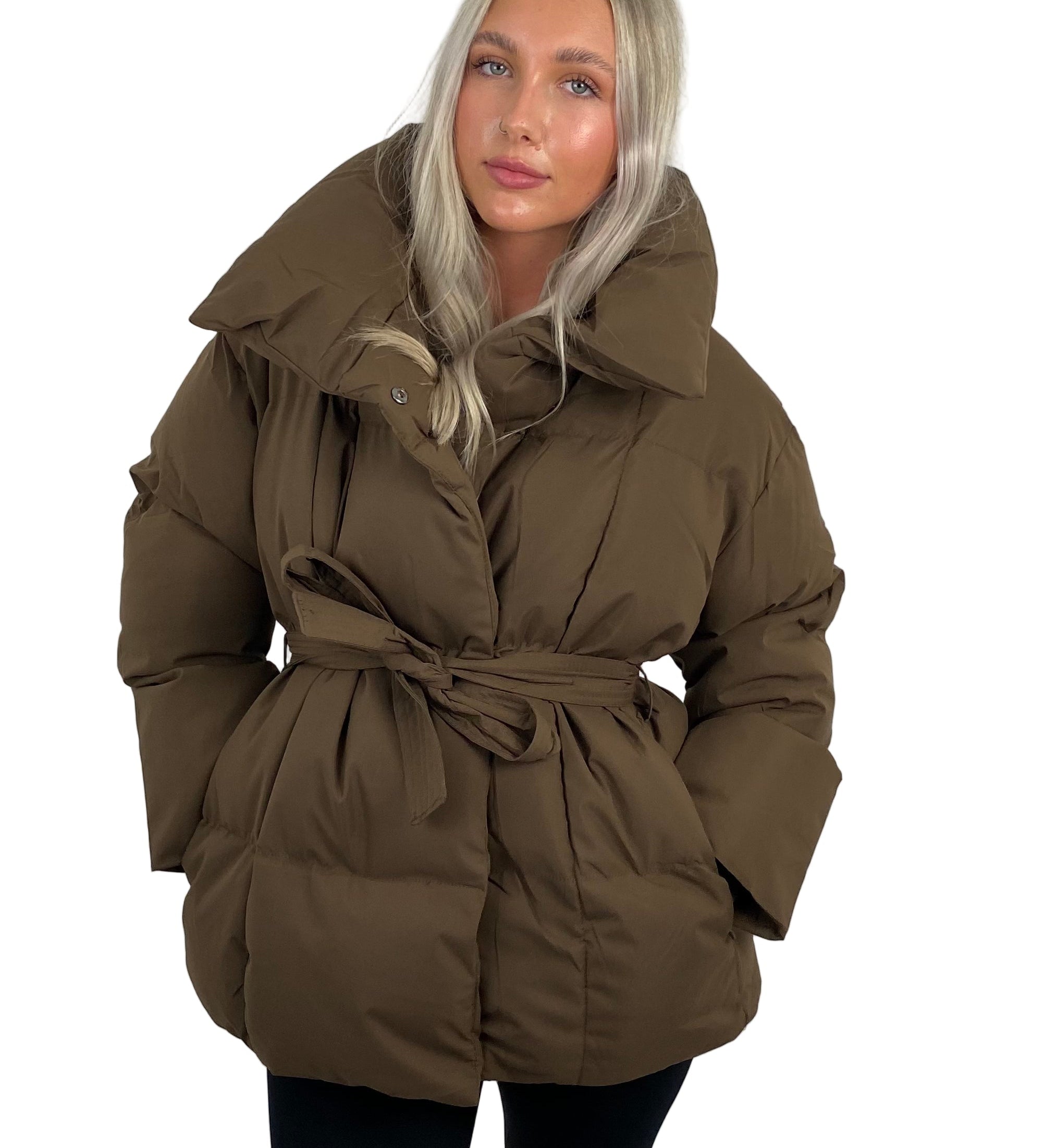 Karly™ – Lyhyt puffer-takki vyötärötaskuilla