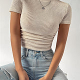 NAOMIE™ – Tyylikäs Slim-Fit T-paita