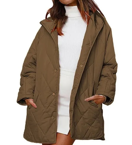 Corvaya™ – oversize-talvitakki hupulla