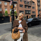 Veronika™ – Elegantti trenssitakki